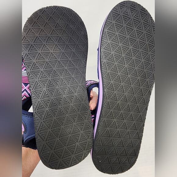 Purple & Black New Beach Sandals Adjustable Straps and Comfortable Size 8 - Picture 6 of 10